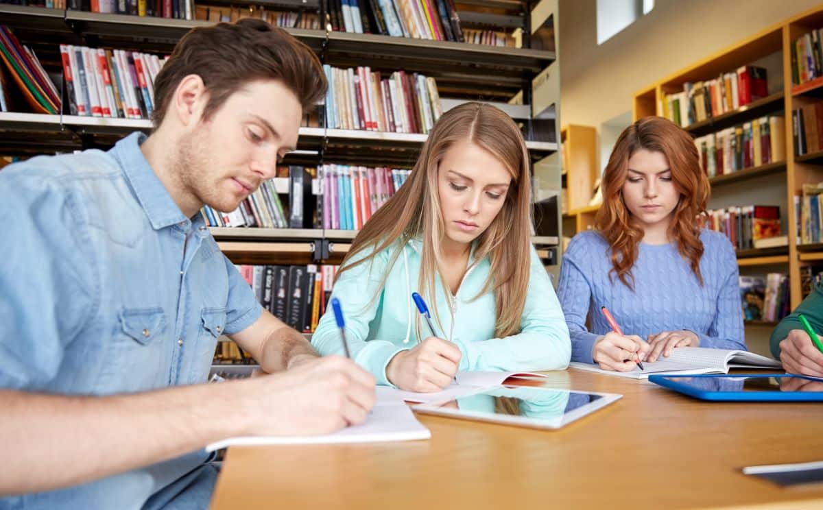 ¿Conoces las diferencias entre postgrado, máster y doctorado? ¡Las explicamos! 1 master2