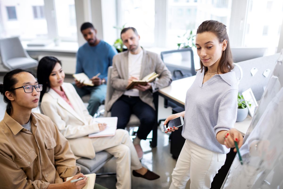 Reskilling y upskilling: así puedes formarte para reciclarte y especializarte desde tu puesto de trabajo 1 reskiling