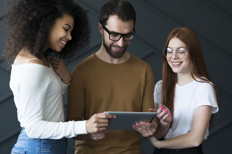 Solo 1 de cada 3 personas se ha formado en temas relacionados con la inteligencia artificial 2 Uso de la IA en España