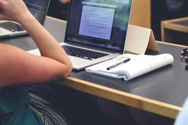 Cuadernillos descargables para trabajar la educación Plástica en Secundaria 2