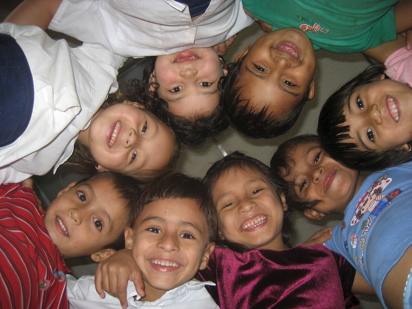 Apadrinamiento Entre Niños