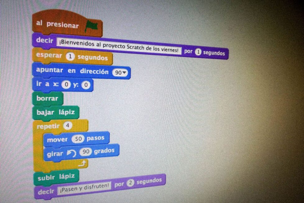 El Proyecto Scratch De Los Viernes (I): Moviendo El Gato 1