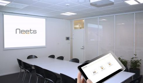 Soluciones de control sencillas para el aula con Neets