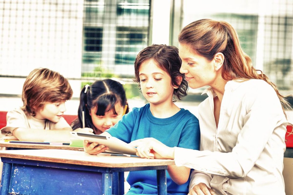 AMETIC crea la comisión Internet 3D para la educación y la innovación AMETIC crea la comisión Internet 3D para la educación y la innovación 2