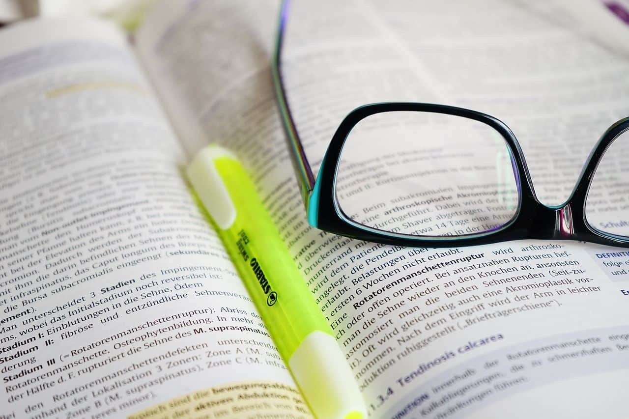 Libro gafas - Pixabay