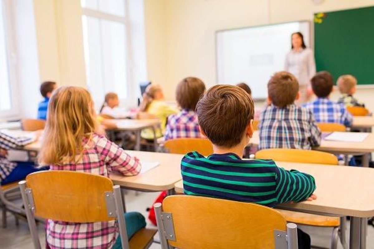 ¿Cómo desarrollar el espíritu emprendedor entre el alumnado? ¿Cómo desarrollar el espíritu emprendedor entre el alumnado? 2