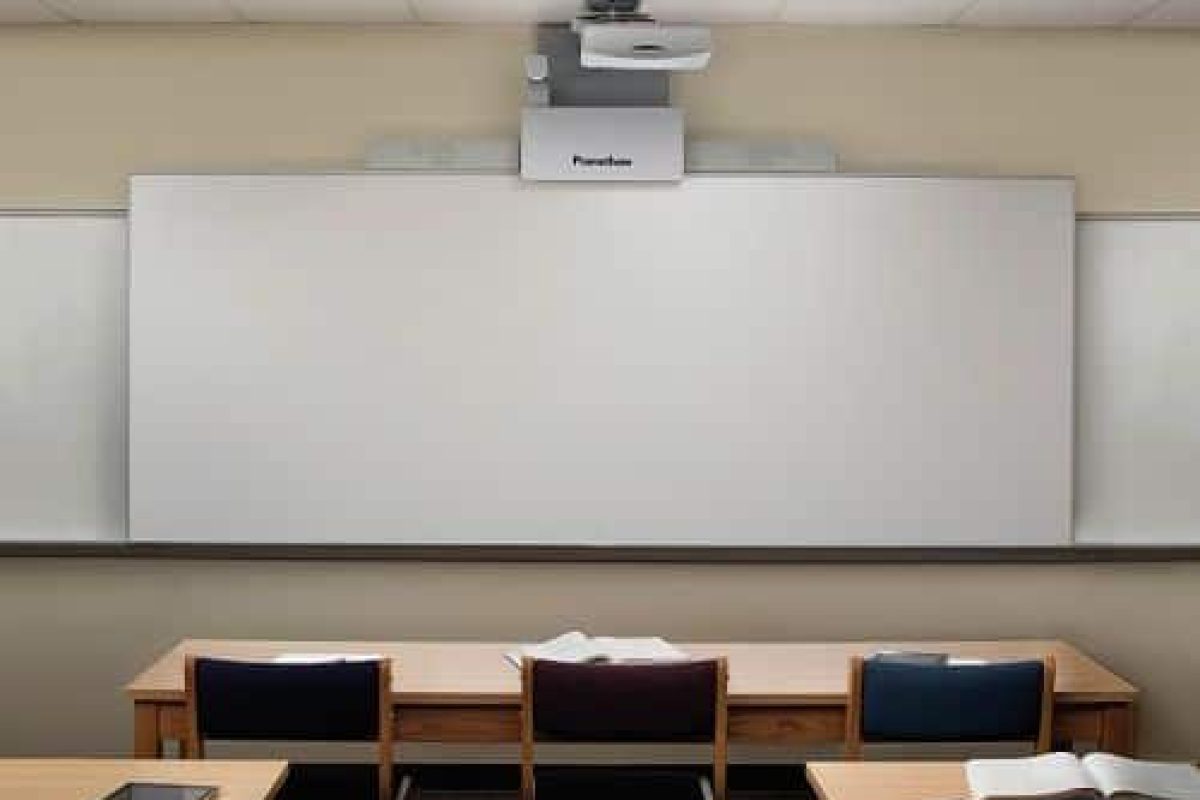 Promethean amplía la superficie táctil de sus pantallas