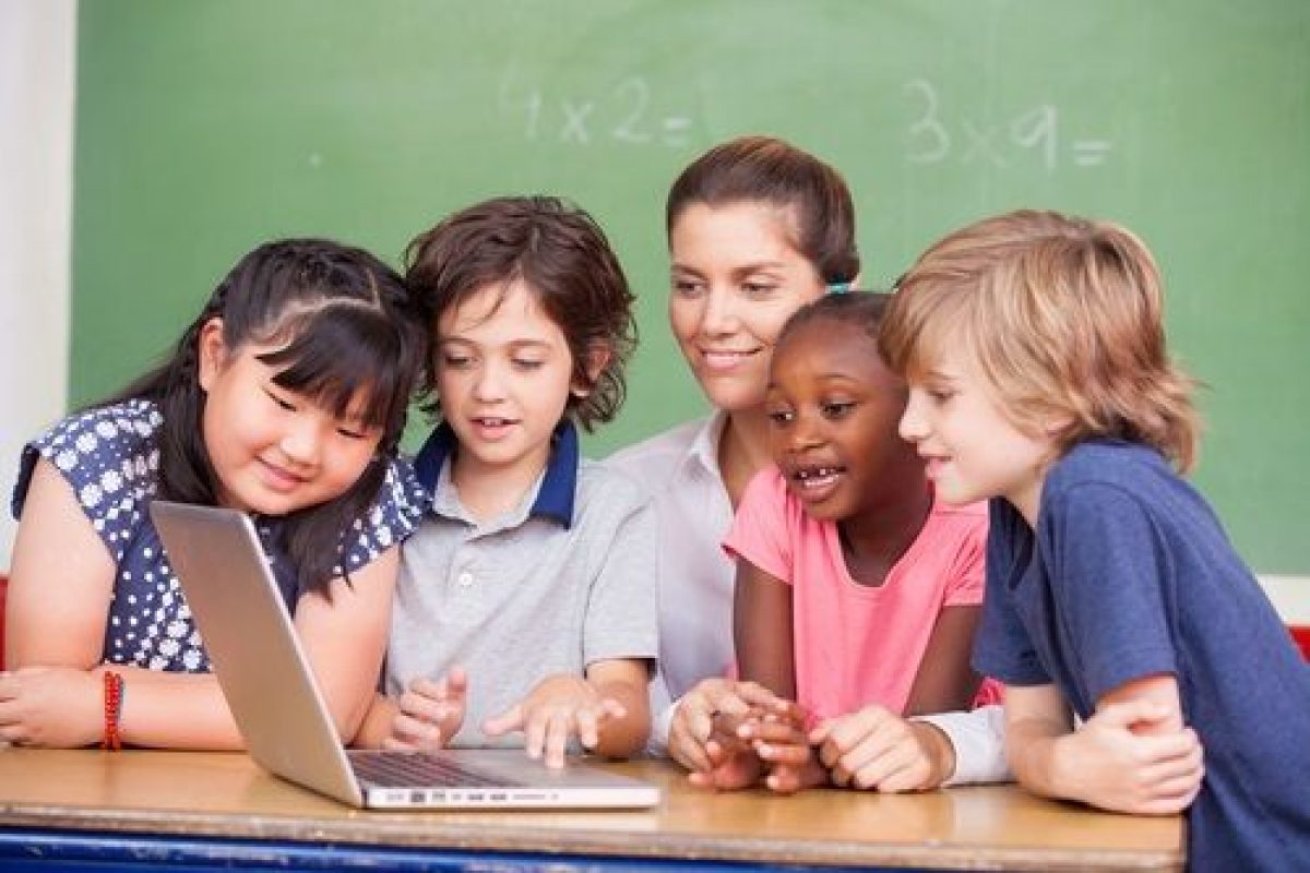 Cursos sobre ABP, aprendizaje cooperativo e inteligencia emocional en IEFES Cursos sobre ABP, aprendizaje cooperativo e inteligencia emocional en IEFES 2