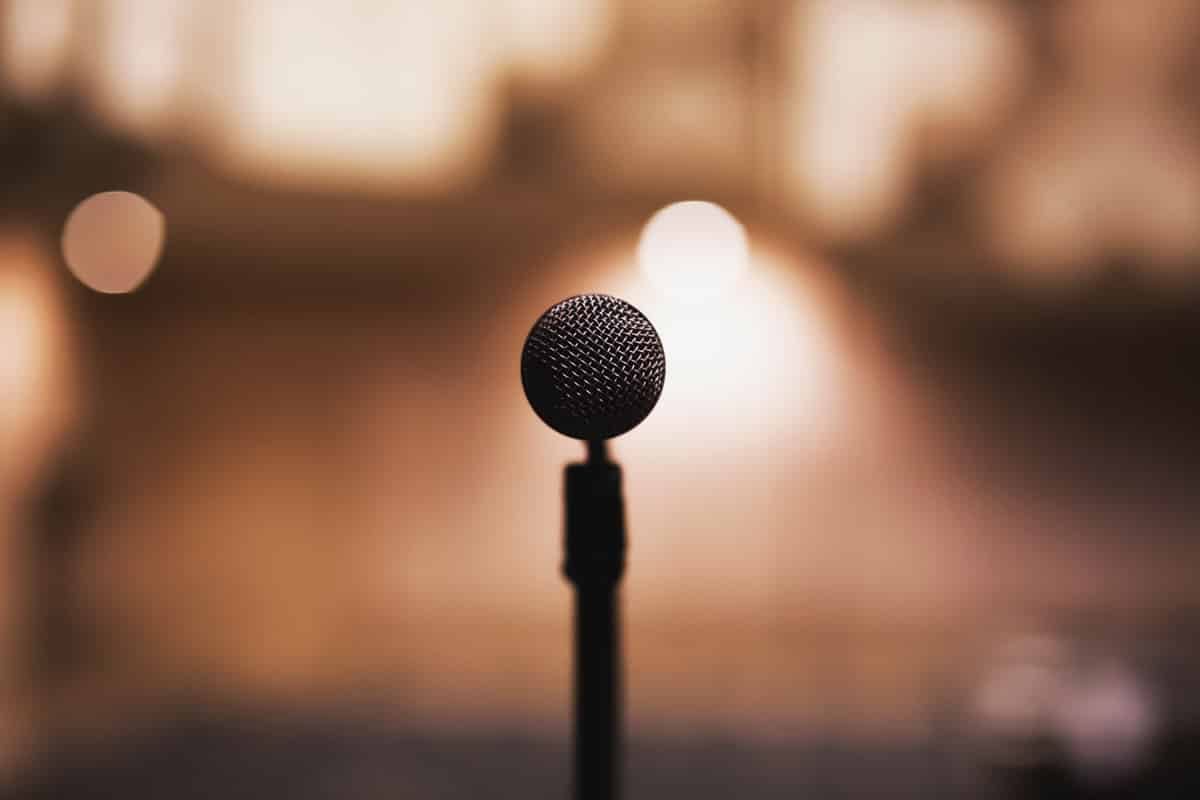 Juegos para enseñar a los alumnos a hablar en público hablar en público