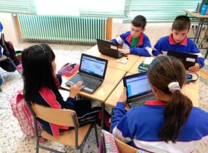 red de escuelas de talento