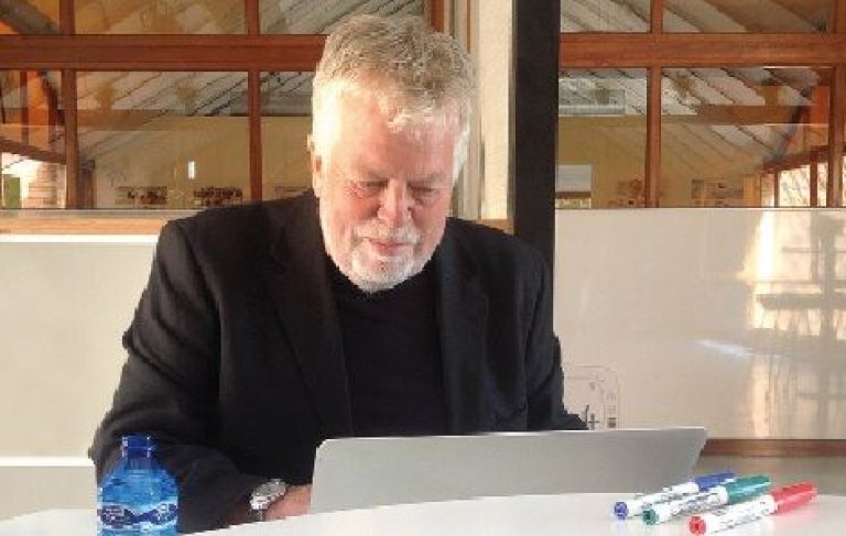 Stephen Heppell: “El alumno debe liderar el cambio” 1