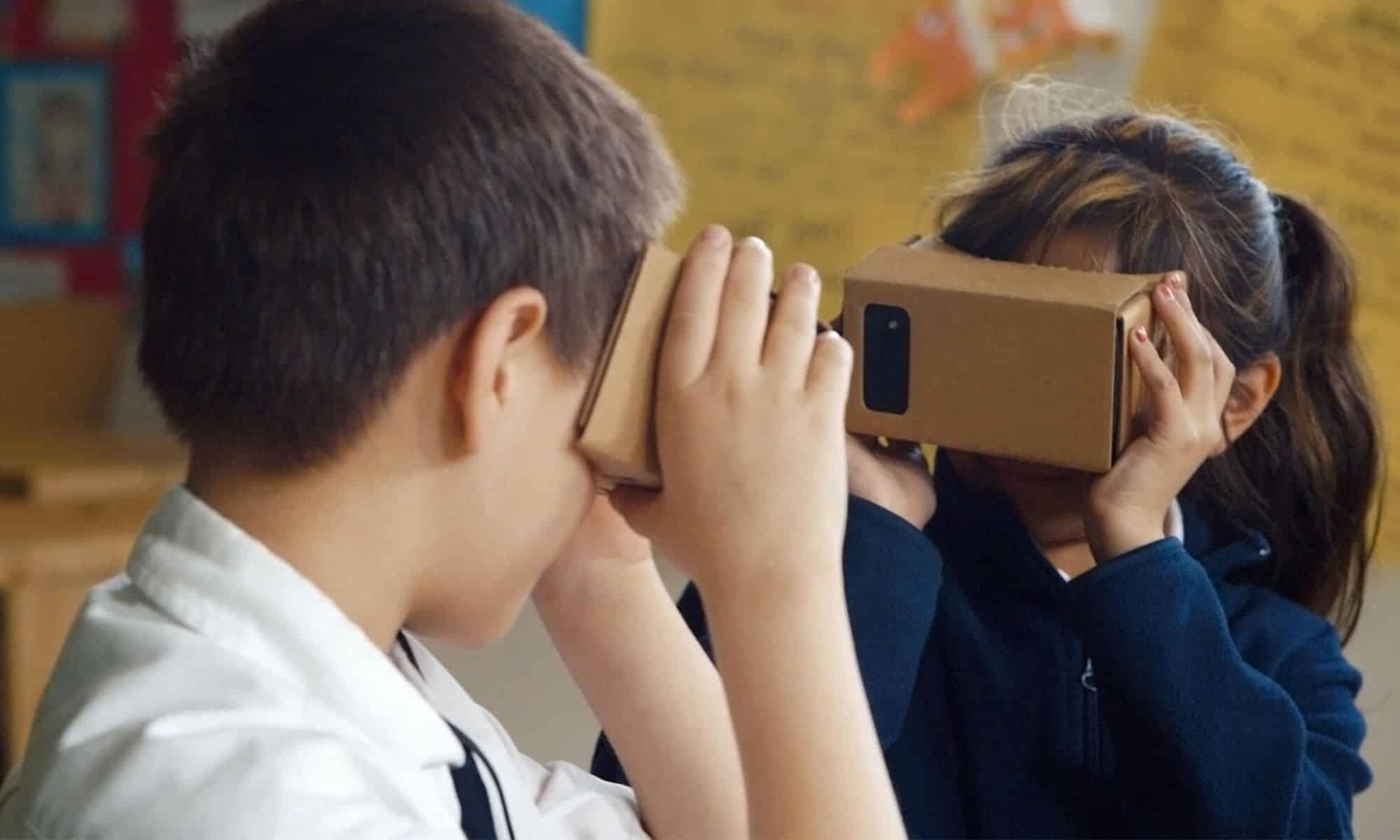 Cardboard realidad outlet virtual