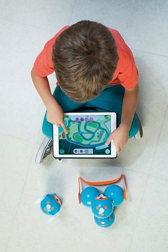 Para el próximo curso, EduBook y los robots Dash & Dot de Vicens Vives Para el próximo curso, EduBook y los robots Dash & Dot de Vicens Vives