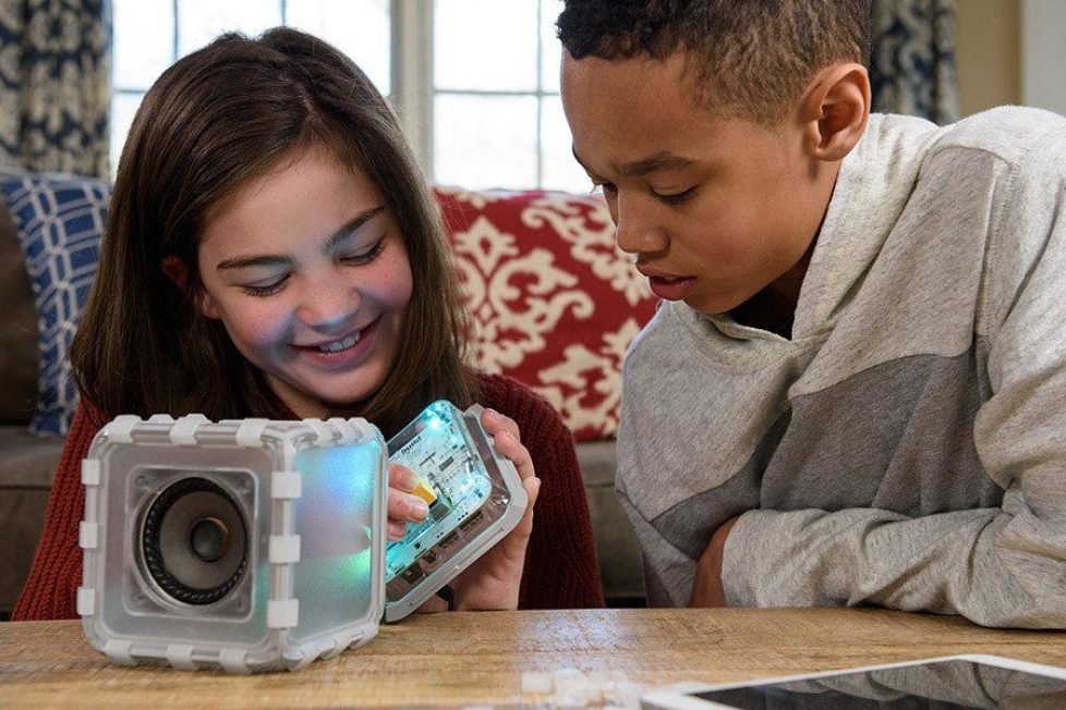 Bose Speaker Cube, un altavoz que los niños pueden montar desde cero 1