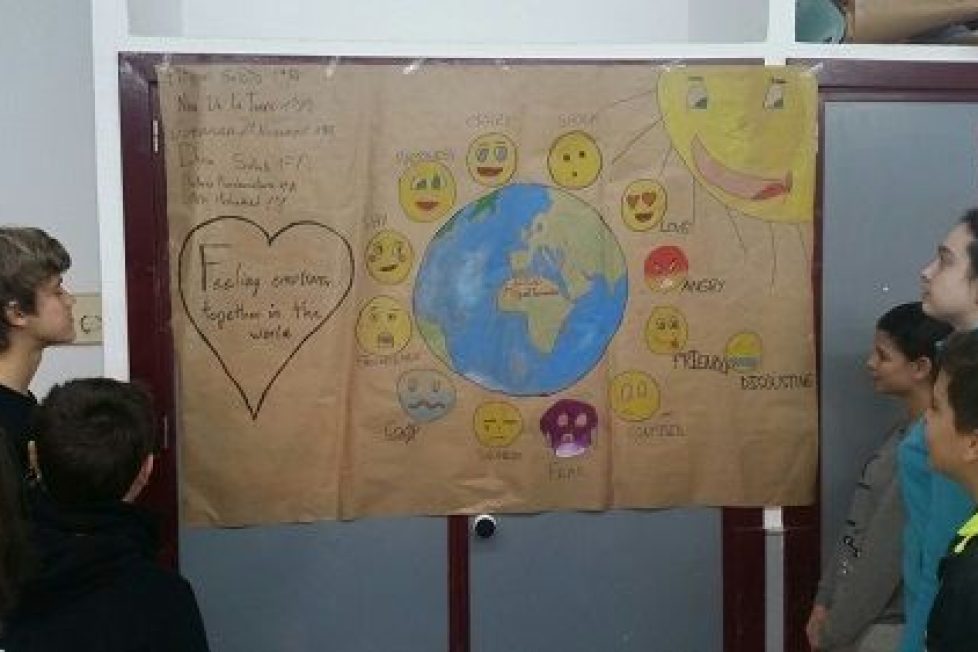 En el I.E.S Miguel Fernández de Melilla se enseña inglés a través de las emociones En el I.E.S Miguel Fernández de Melilla se enseña inglés a través de las emociones 2