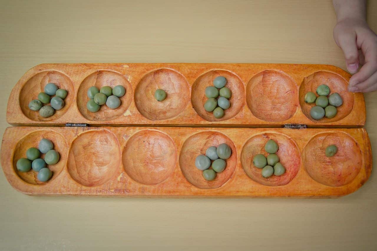 mancala: juego de mesa educativo