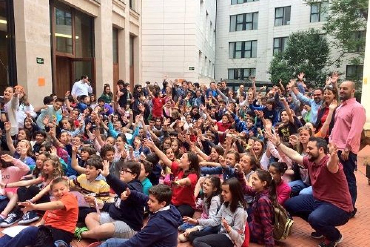 Solidaridad a través del ABP y el aprendizaje-servicio Solidaridad a través del ABP y el aprendizaje-servicio 3