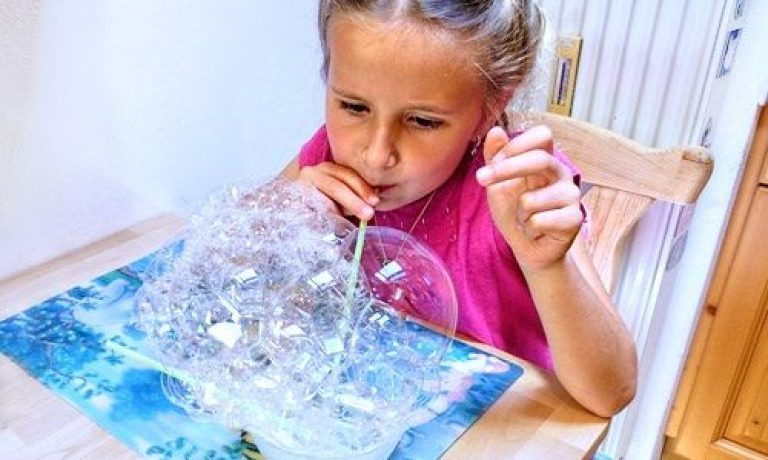 Actividades para fomentar la manipulación y la experimentación en verano 1