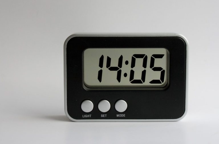 El proyecto Scratch de los viernes (XVII): el reloj digital 4