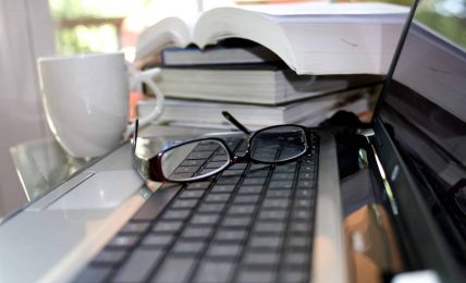 Estas 7 ONG son las que mejor lo están haciendo en educación y tecnología 8
