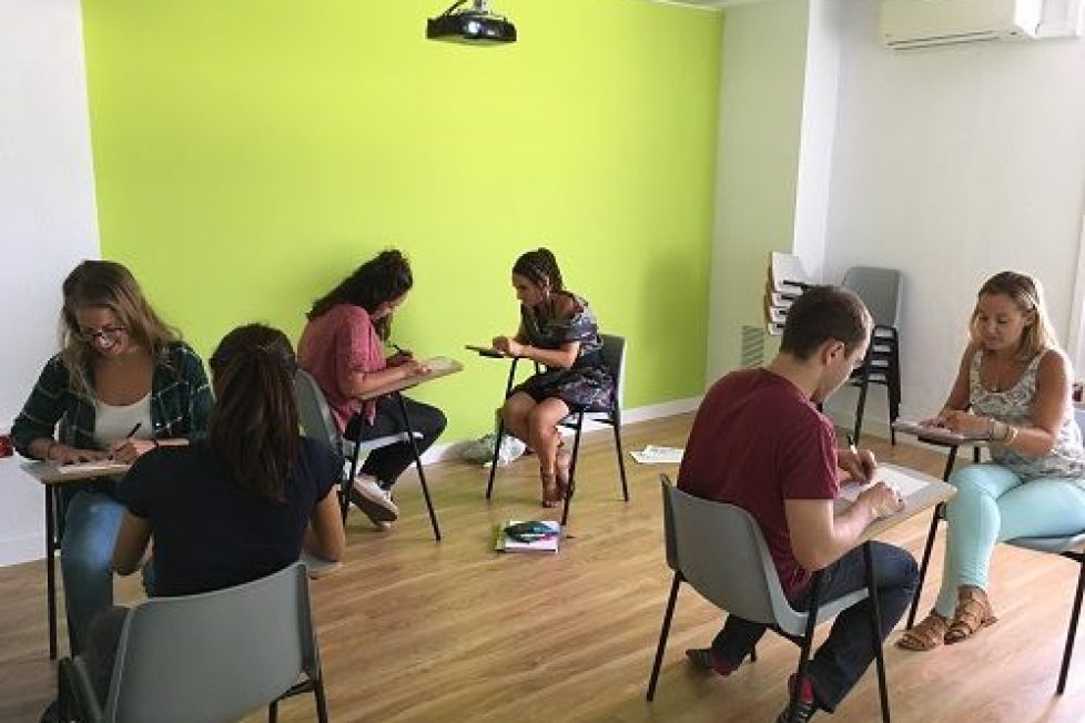 Cursos sobre educación en positivo y gestión emocional con Emotiva Cursos sobre educación en positivo