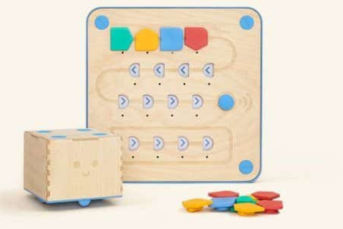 Cubetto, un juguete para enseñar a programar a partir de los 3 años Cubetto, un juguete para enseñar a programar a partir de los 3 años 1