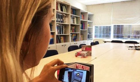 ‘Odio el Rosa’, una saga juvenil para fomentar la lectura en papel y digital