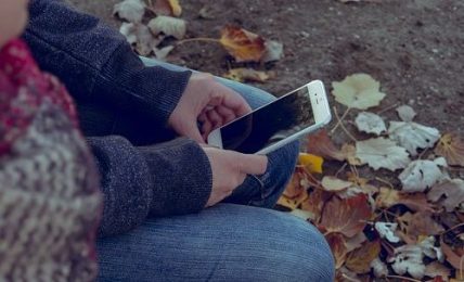 Claves para detectar y evitar el ciberacoso en el colegio, según ESET