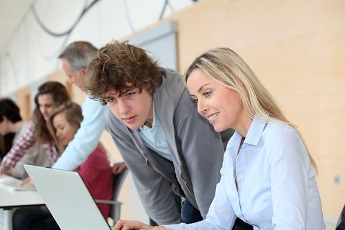 aulaplaneta promueve formación docentes