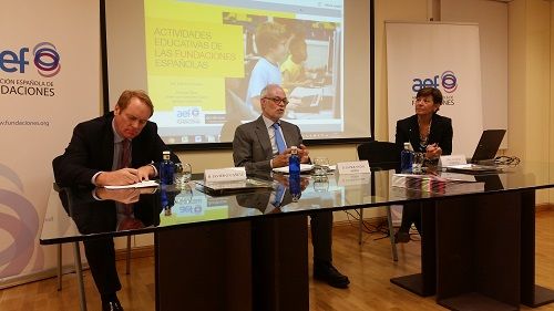 Las Fundaciones Atienden A Casi 60.000 Docentes Al Año