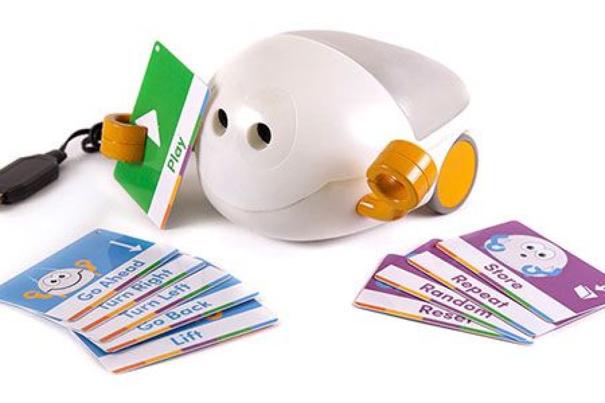 Plobot: un robot para introducir en la programación a chavales desde los 4 años Plobot: un robot para introducir en la programación a chavales desde los 4 años 1