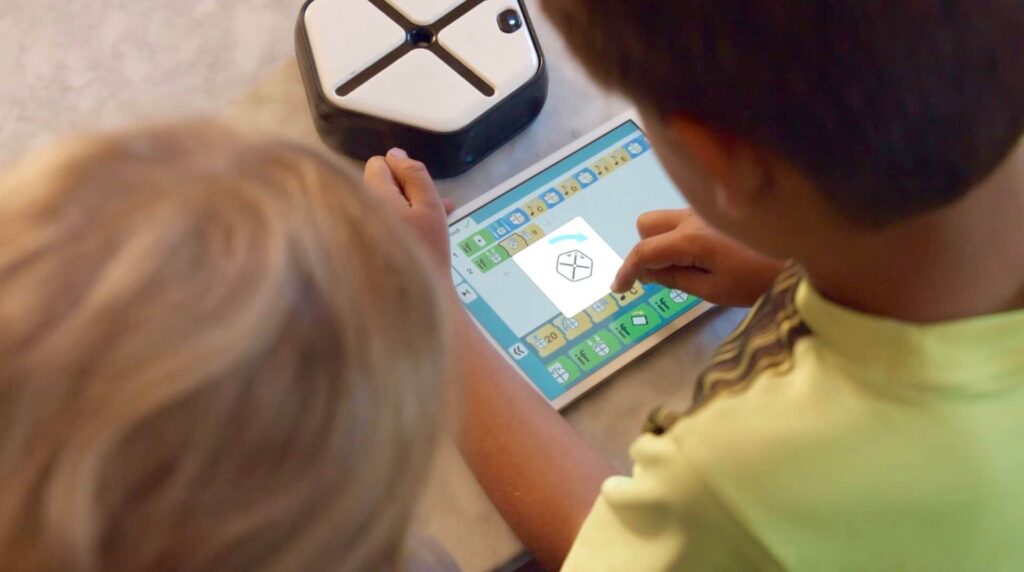 Root: Robot educativo en Kickstarter