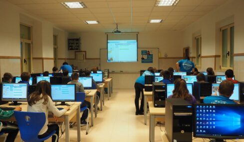 HP acerca el mundo de la programación a más de 220 estudiantes en León 1