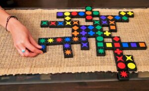 juegos de mesa educativos Qwirkle 