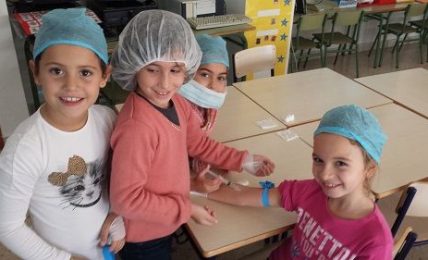 Experimentación y gamificación para la transformación social en el Colegio Alberto Sols 1