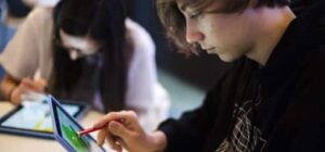 movil en el aula