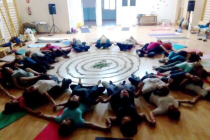 7 razones por las que el yoga debe estar en las aulas 1