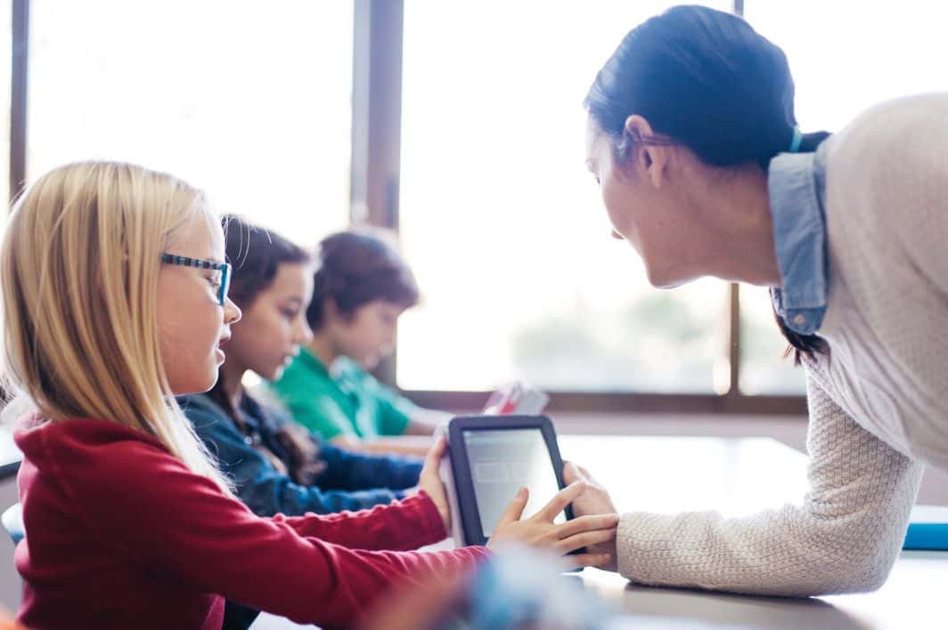 Teacher w students reduced