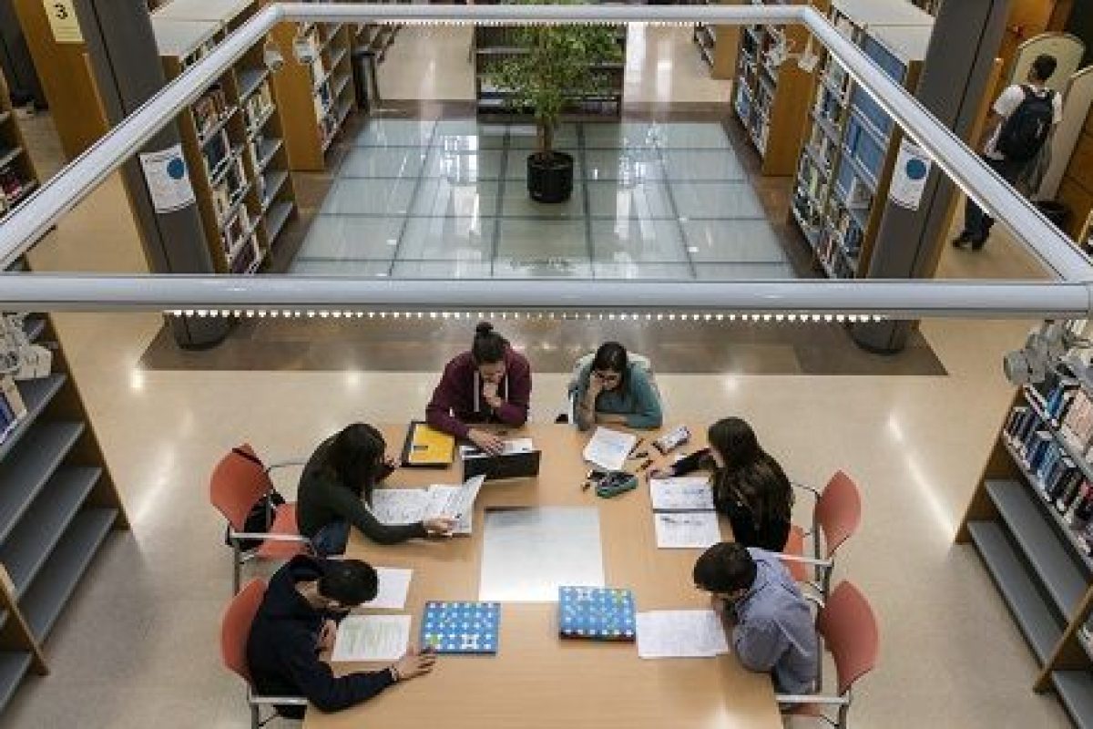 Software para resolver las dudas de alumnos y profesores en la Universidad CEU Cardenal Herrera 1