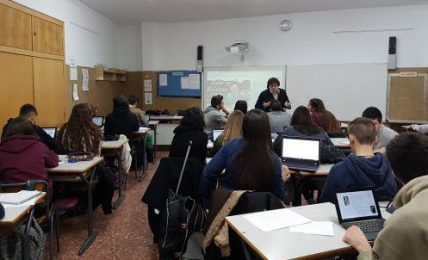 Ángels Soriano: "El programa MIE Expert me ha ayudado a desarrollar proyectos colaborativos para implantar la tecnología en el aula" 1