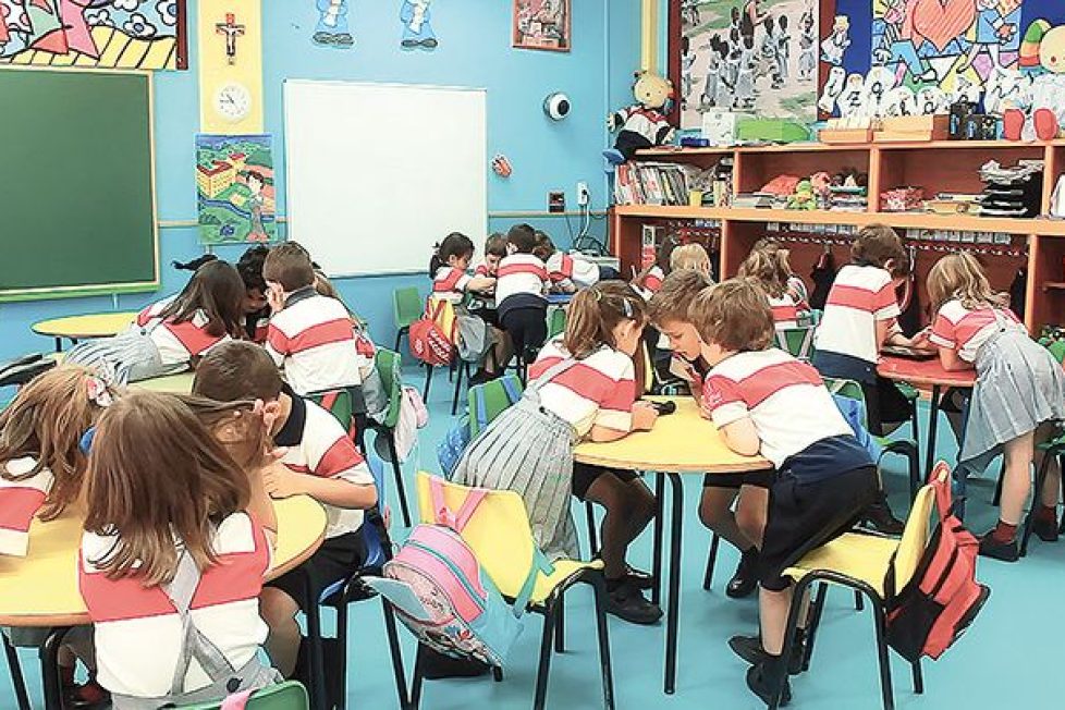Mochila digital OnBook para aumentar la motivación en el colegio El Pilar Maristas Mochila digital OnBook para aumentar la motivación en el colegio El Pilar Maristas 2
