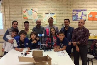 “Robótica en familia”: padres e hijos aprenden programación, robótica y diseño 3D 5