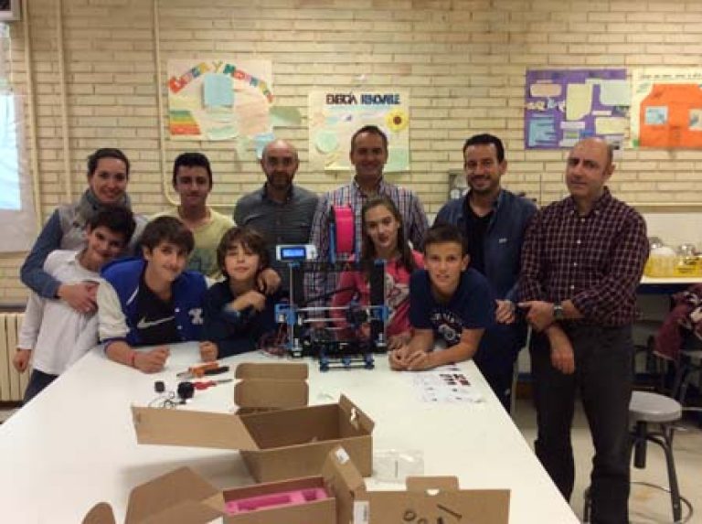 “Robótica en familia”: padres e hijos aprenden programación, robótica y diseño 3D 5