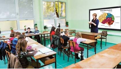 Monitores interactivos Starboard para el aula 1