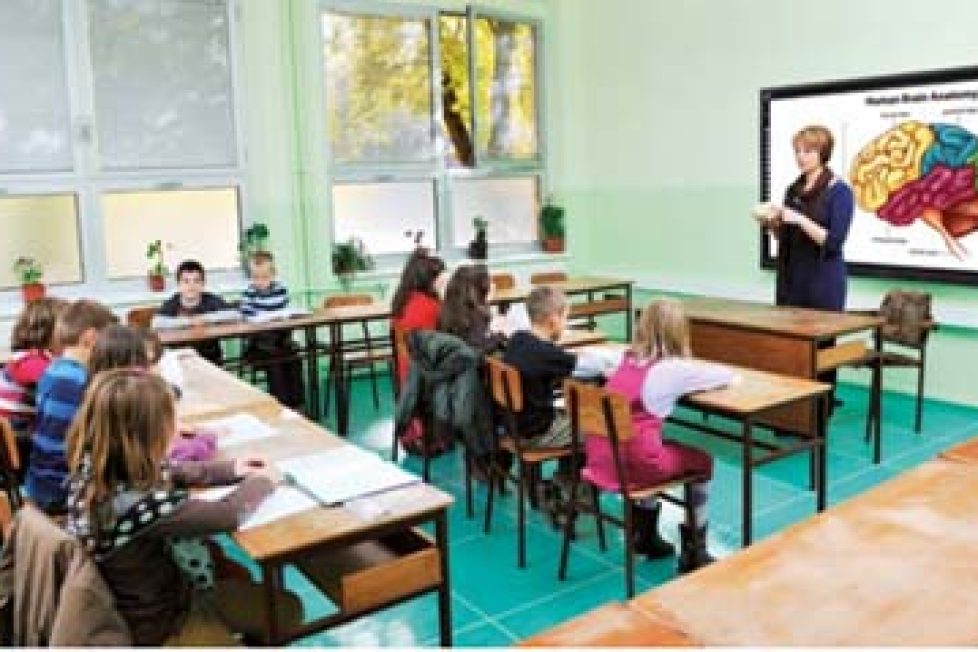 Monitores interactivos Starboard para el aula 1