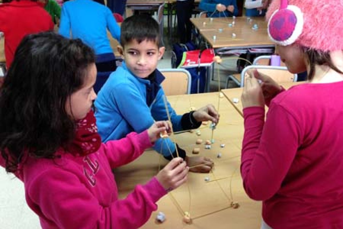 Cómo aprender valores con "La clase de los héroes" Cómo aprender valores con "La clase de los héroes" 3