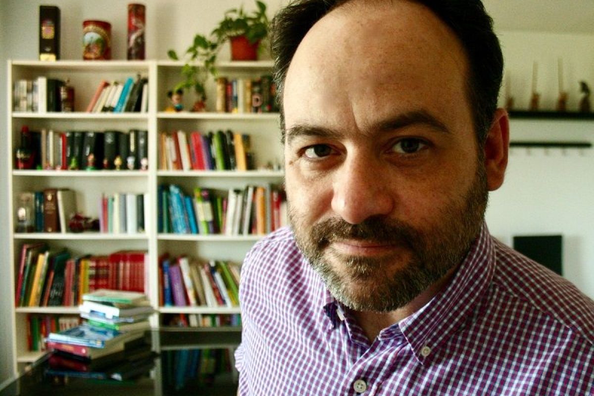Raúl Céspedes: “La transformación en la educación debería surgir del cambio de mentalidad del profesorado” Raúl Céspedes
