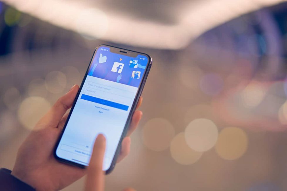Seguridad en Facebook, con App Advisor App Advisor