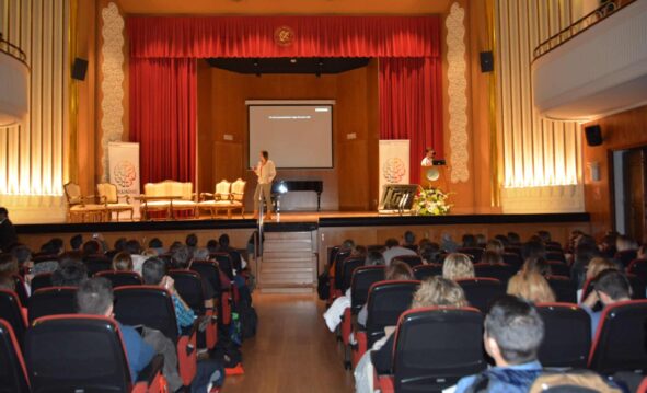 Neuropedagogía, Ciberbullying O Diversidad, Protagonistas Del Congreso Braining 1