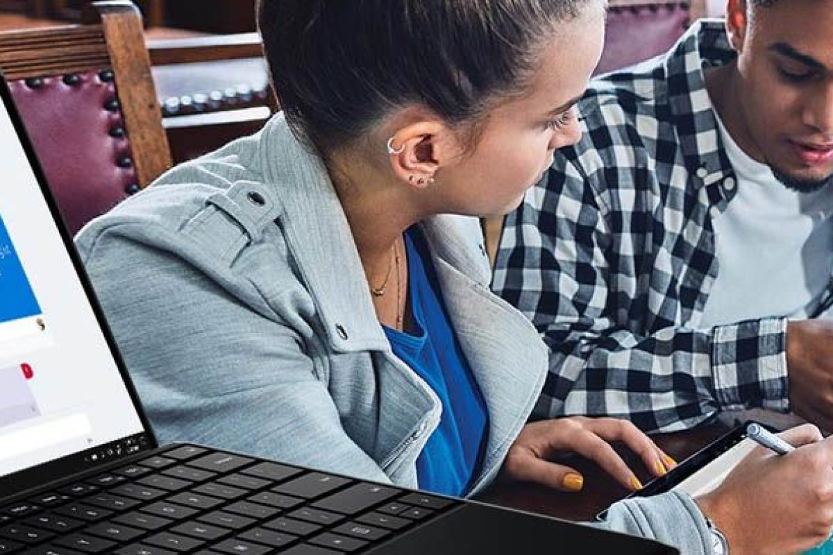 La oferta educativa de Microsoft en SIMO EDUCACIÓN La oferta educativa de Microsoft en SIMO EDUCACIÓN 1